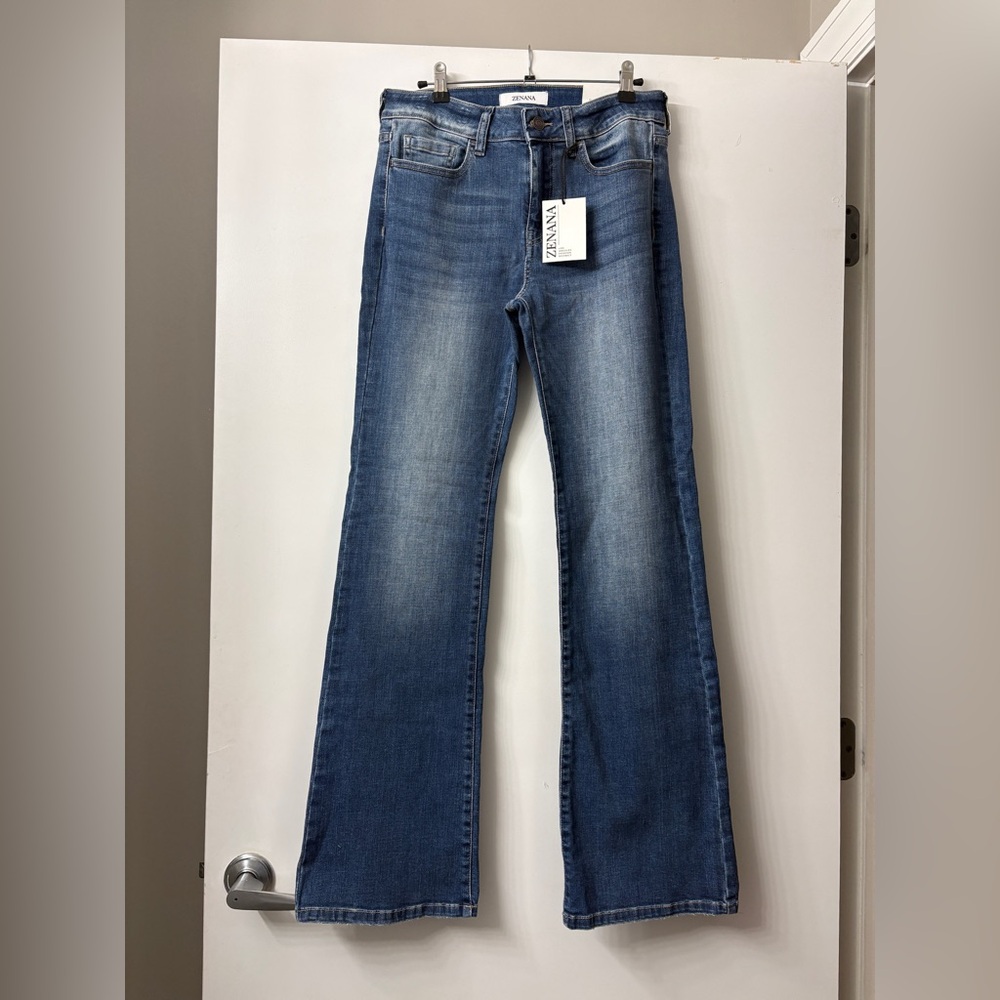 NWT Zenana Outfitters Midrise Bootcut Dark Denim Jeans